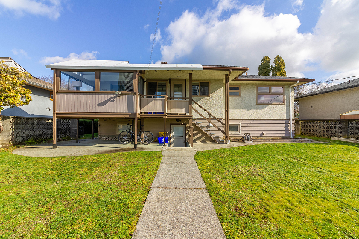 4666 Highlawn Drive, Burnaby North 28