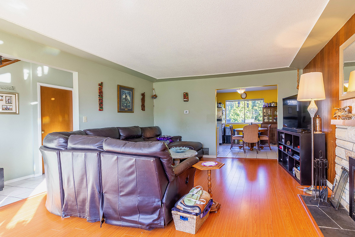 6523 6525 Lochdale Street, Burnaby North 10