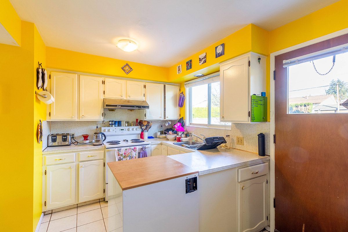 6523 6525 Lochdale Street, Burnaby North 12