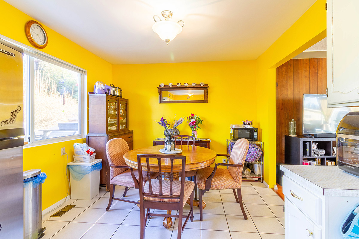 6523 6525 Lochdale Street, Burnaby North 13