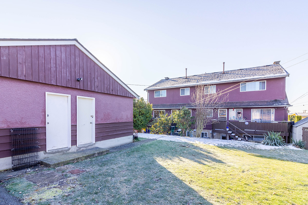 6523 6525 Lochdale Street, Burnaby North 28