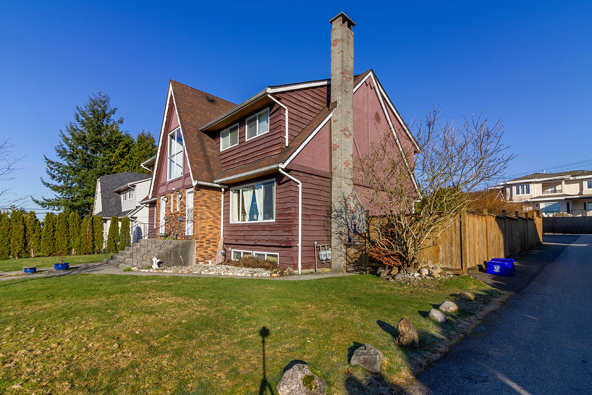 6523 6525 Lochdale Street, Burnaby North 30