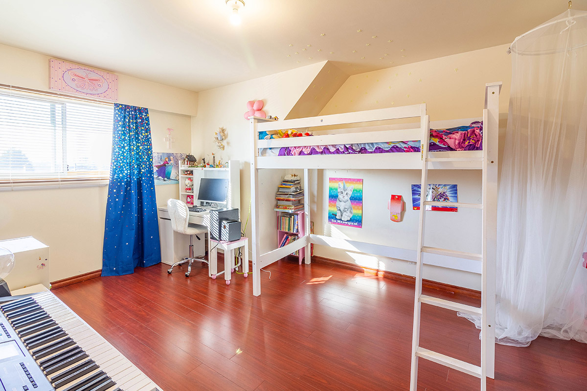 6523 6525 Lochdale Street, Burnaby North 8