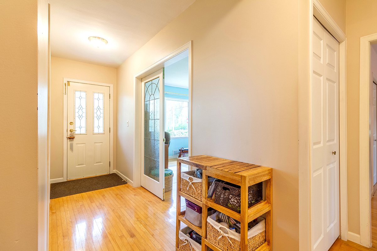 2510 Camrose Drive, Burnaby 18