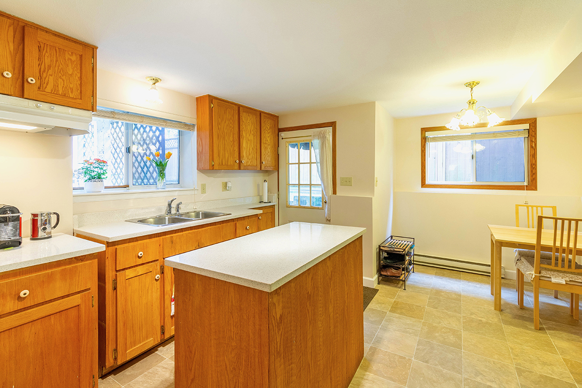 2510 Camrose Drive, Burnaby 20