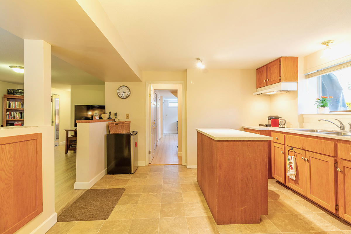 2510 Camrose Drive, Burnaby 21