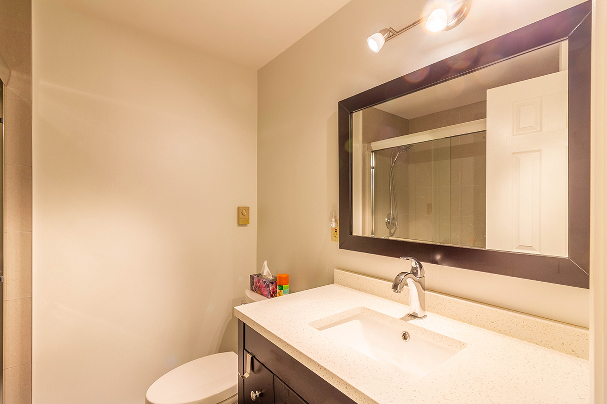 2510 Camrose Drive, Burnaby 28