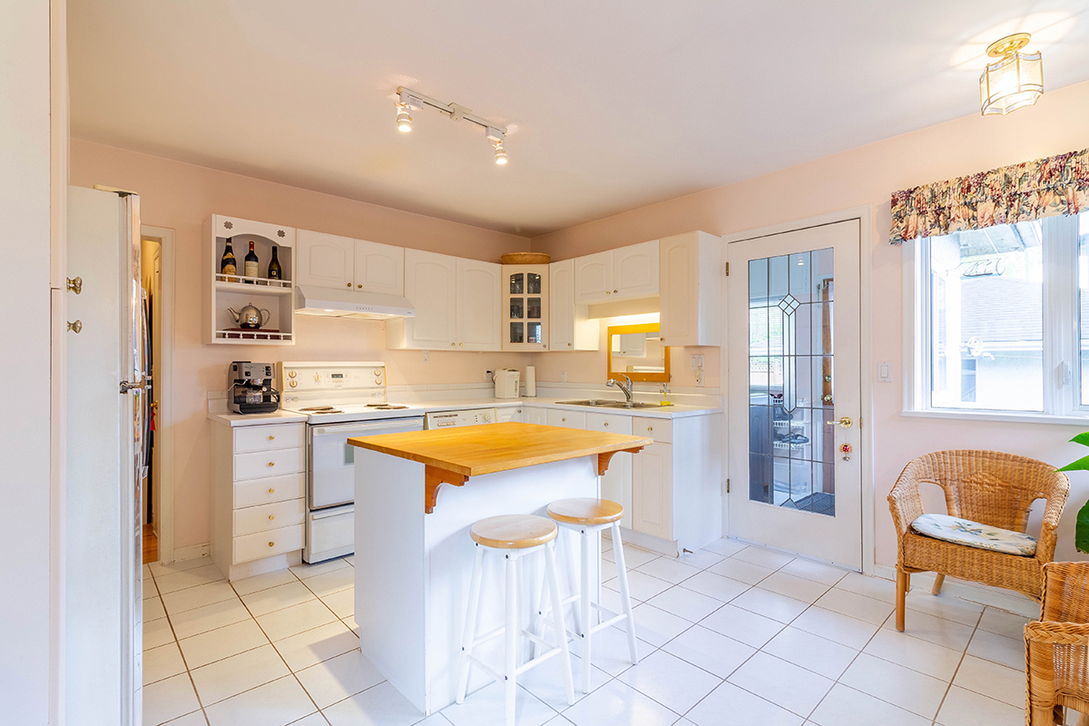2510 Camrose Drive, Burnaby 9