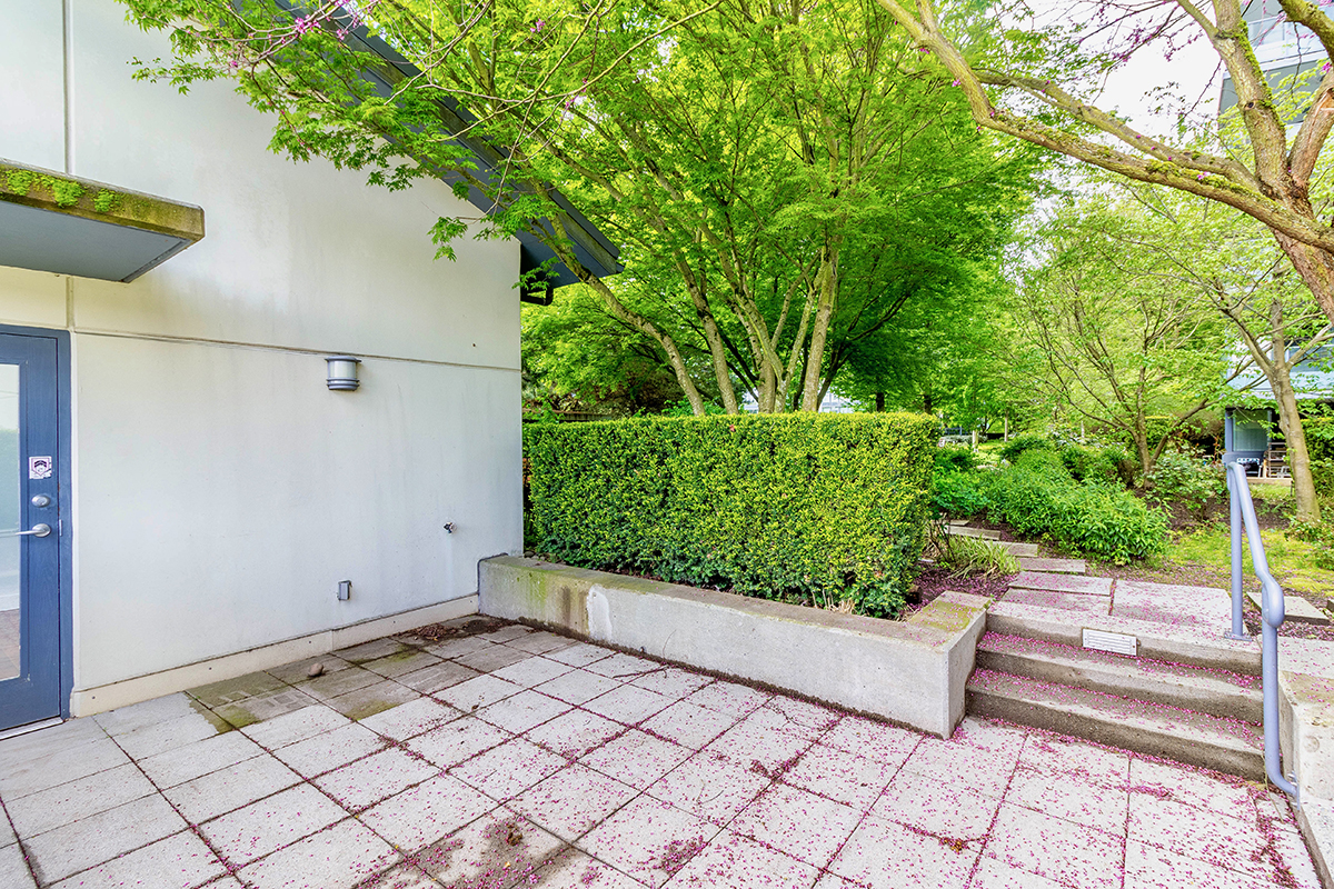 307 2225 Holdom Avenue, Burnaby 22