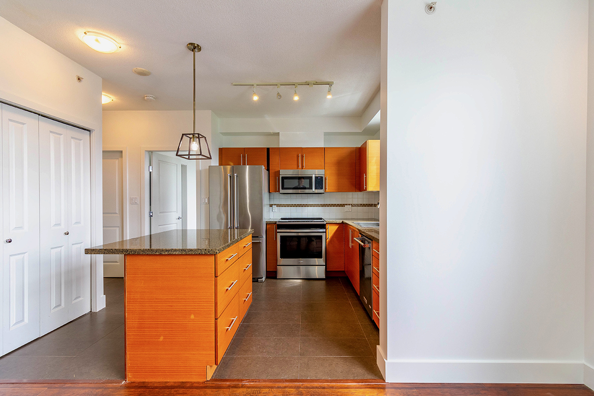 307 2225 Holdom Avenue, Burnaby 6