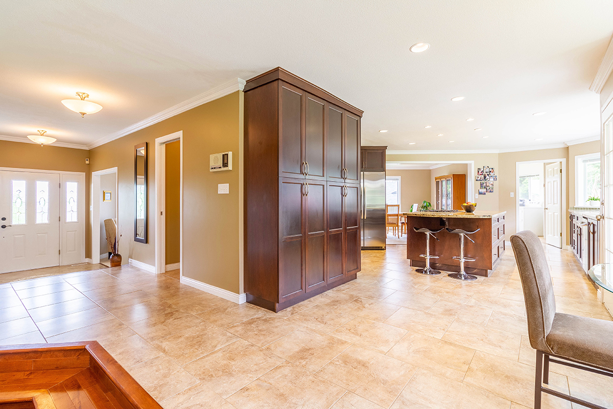 7305 Queenston Court, Burnaby 12