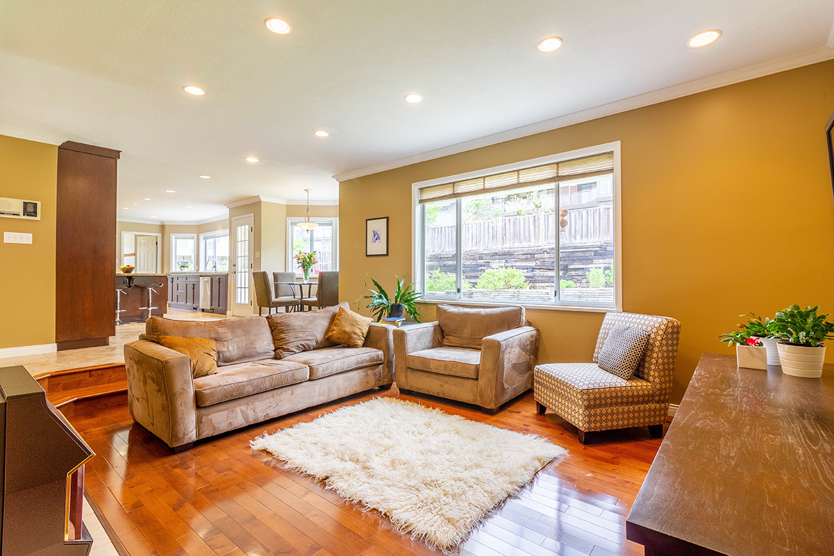 7305 Queenston Court, Burnaby 15