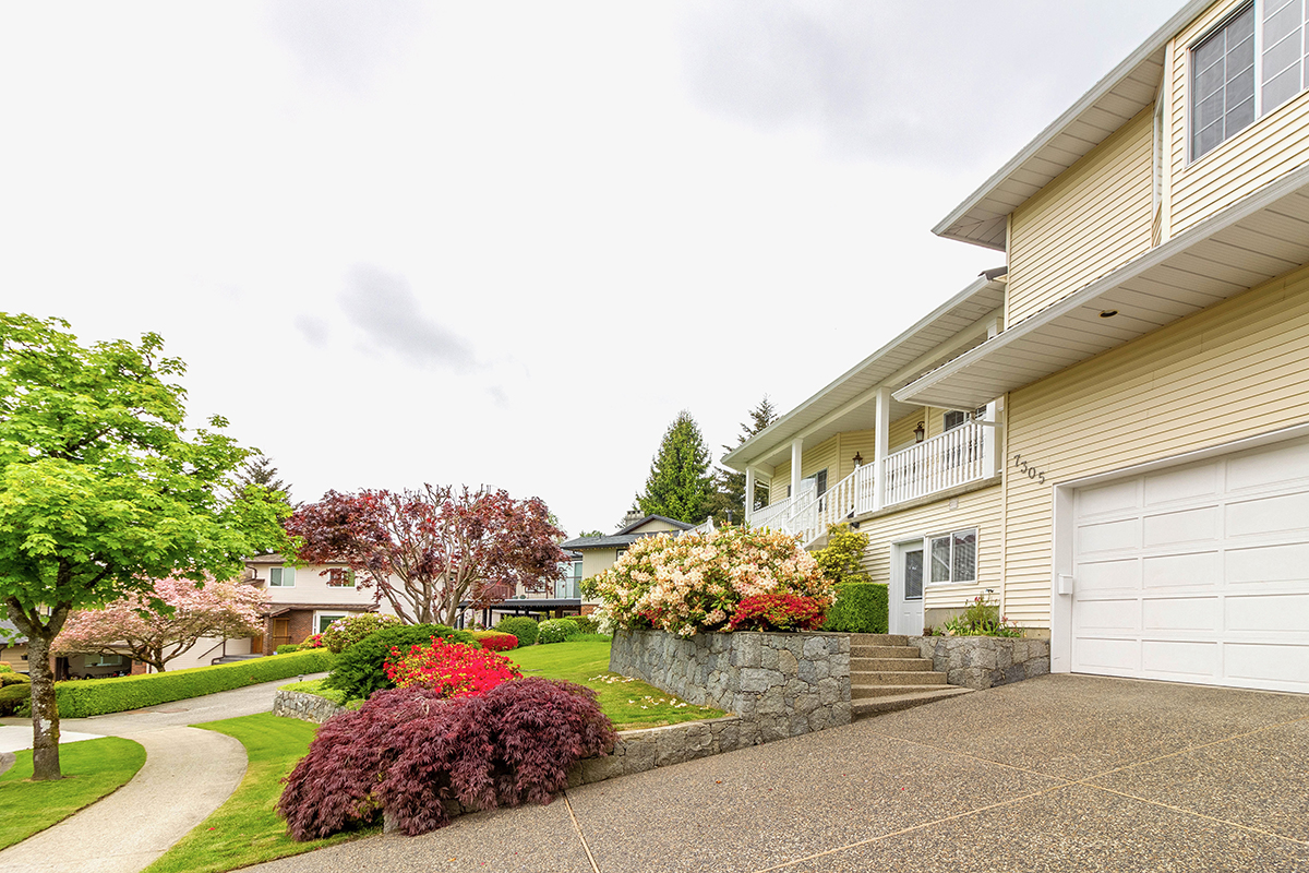 7305 Queenston Court, Burnaby 3