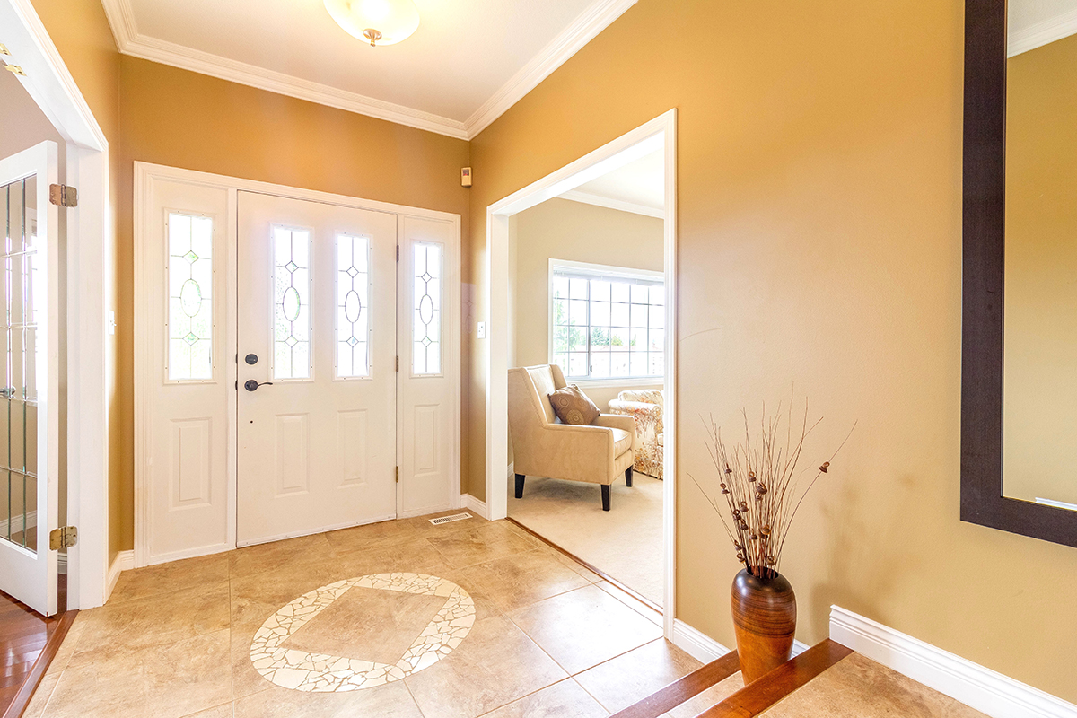 7305 Queenston Court, Burnaby 4