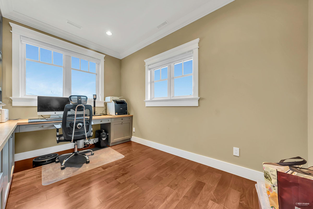 365 Glynde Avenue, Burnaby 26