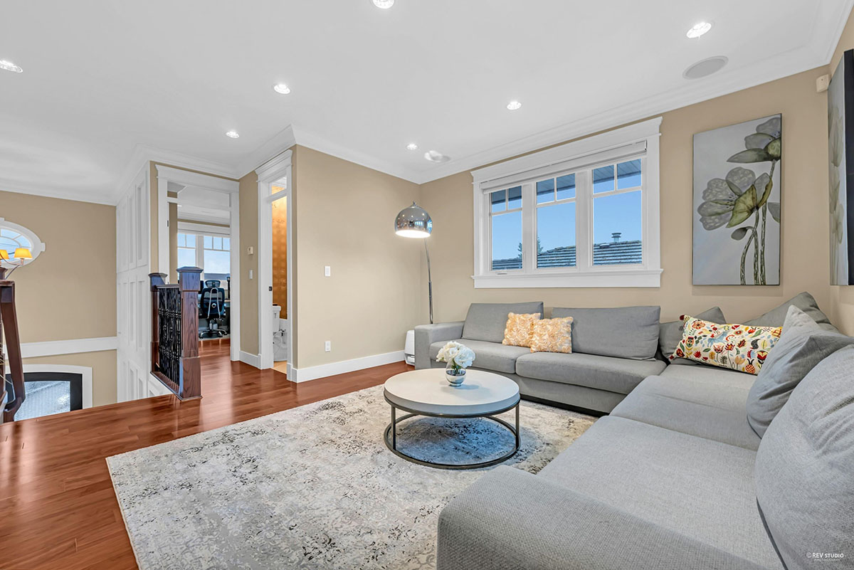 365 Glynde Avenue, Burnaby 7