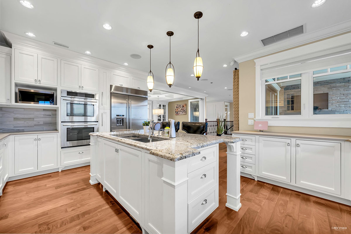 365 Glynde Avenue, Burnaby 9