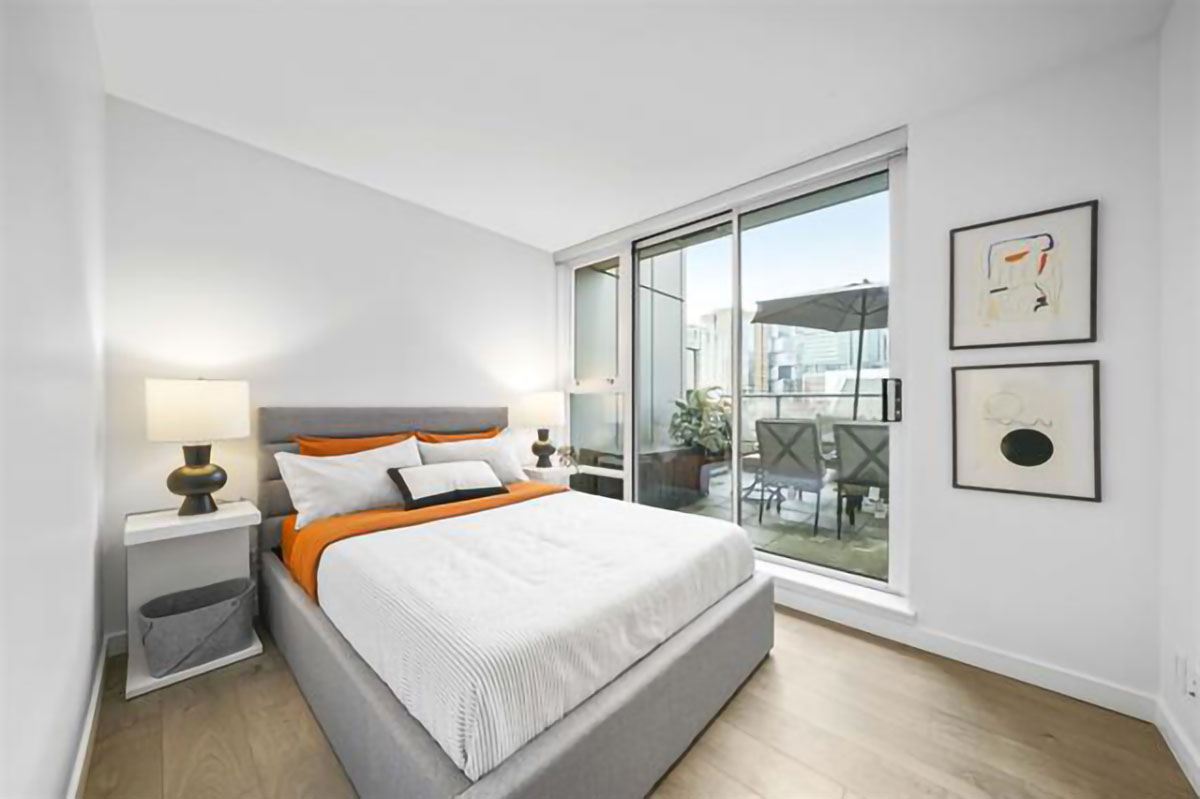 510 131 Regiment Square, Vancouver 13