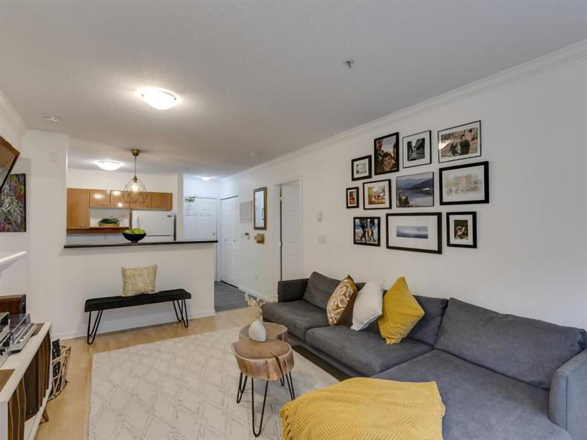 105 3625 Windcrest Drive, North Vancouver 3