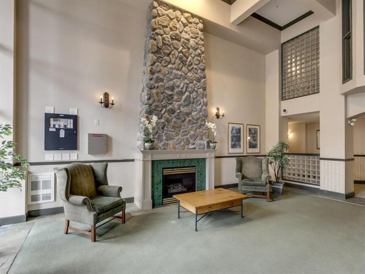 105 3625 Windcrest Drive, North Vancouver 25