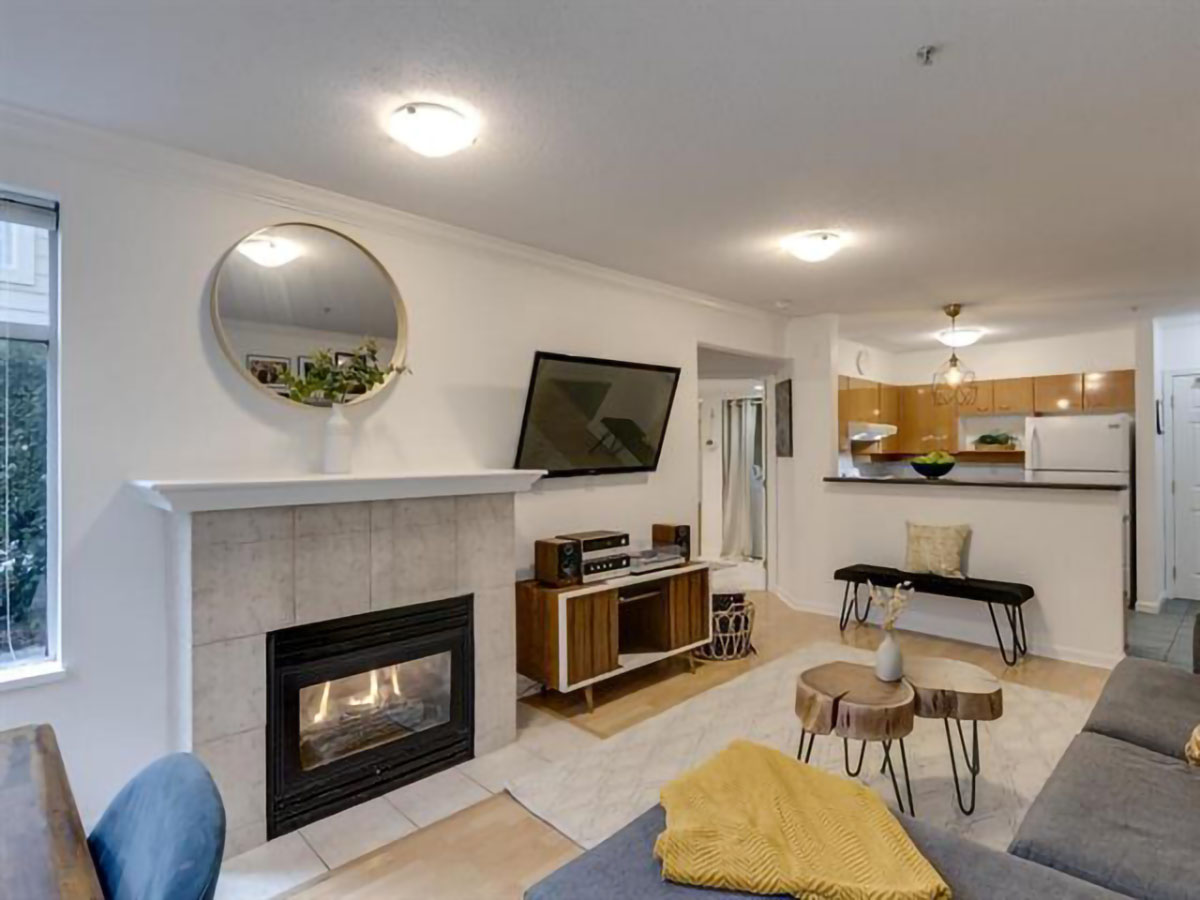 105 3625 Windcrest Drive, North Vancouver 4
