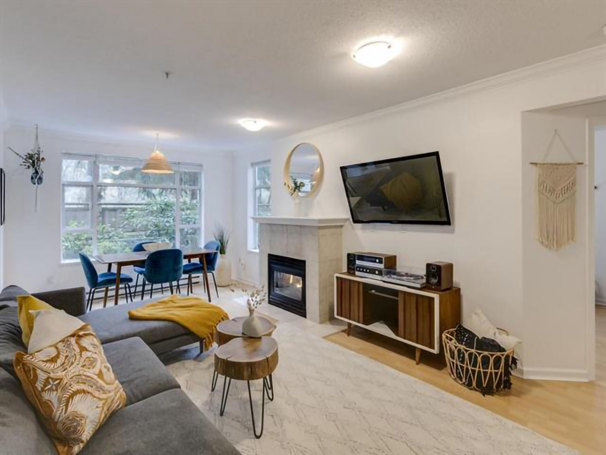 105 3625 Windcrest Drive, North Vancouver