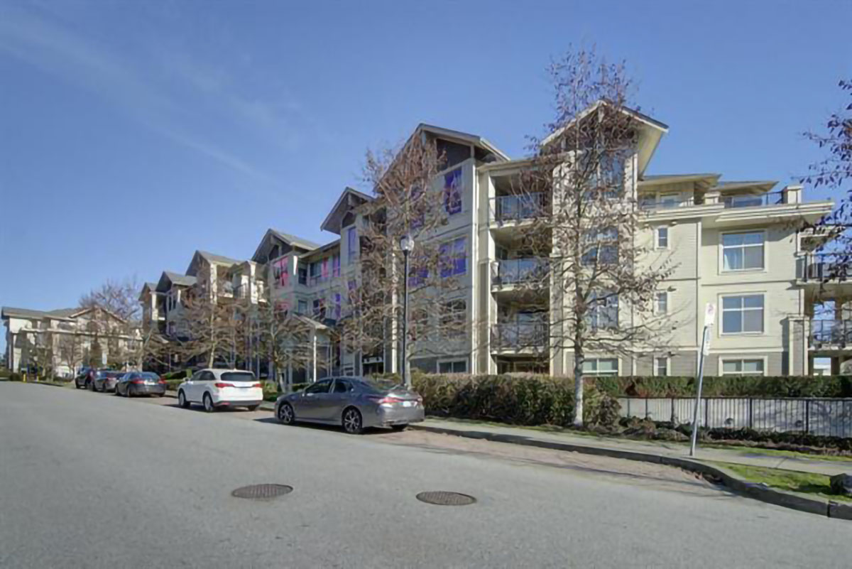 302 255 Ross Drive, New Westminster 3