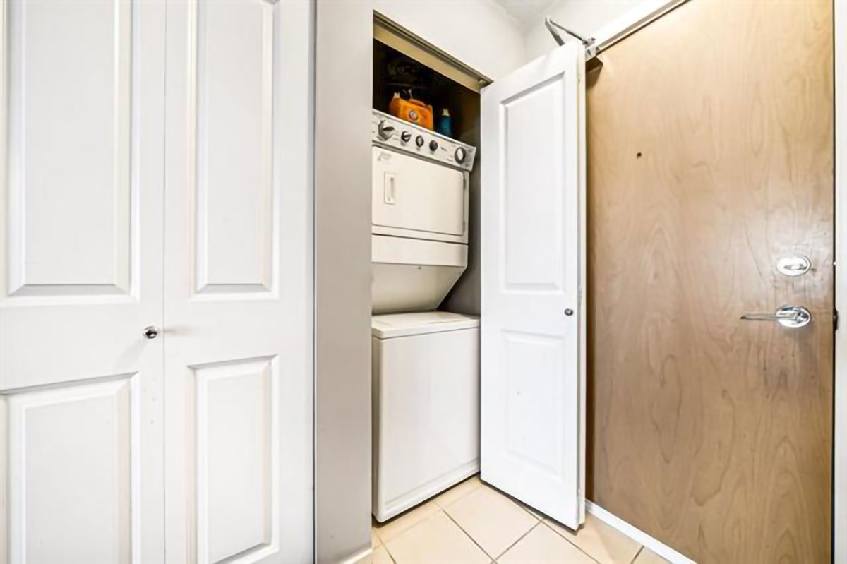 2303 2289 Yukon Crescent, Burnaby 4