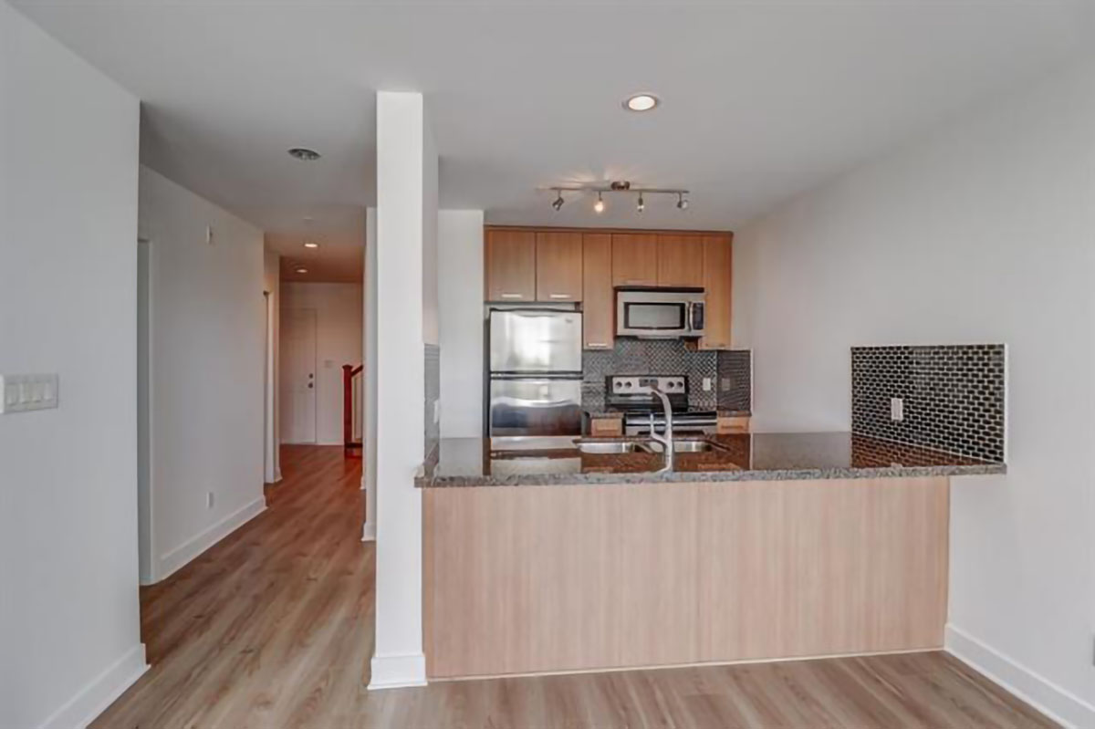 406 3255 Smith Avenue, Burnaby 8