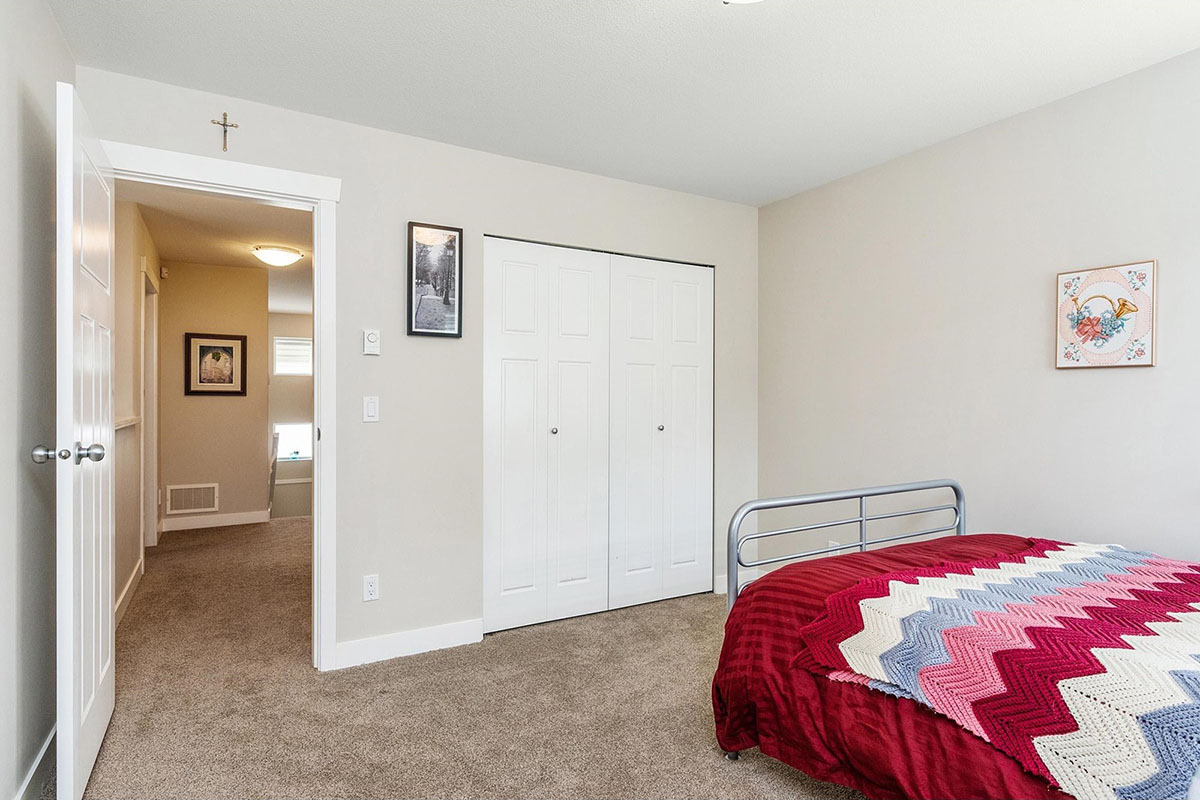 7015 177A Street, Cloverdale 19