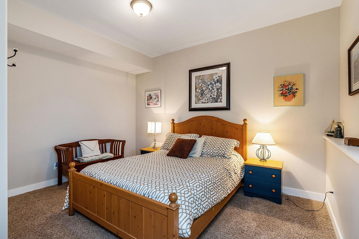 7015 177A Street, Cloverdale 25