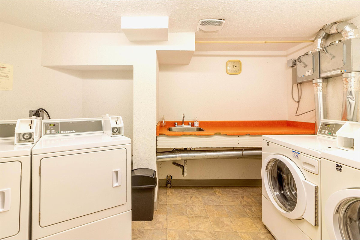 205 1025 Cornwall Street, New Westminster 21