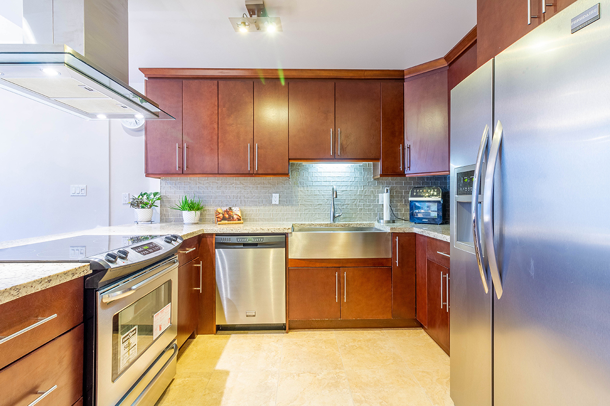 506 6838 Station Hill Drive, Burnaby 11