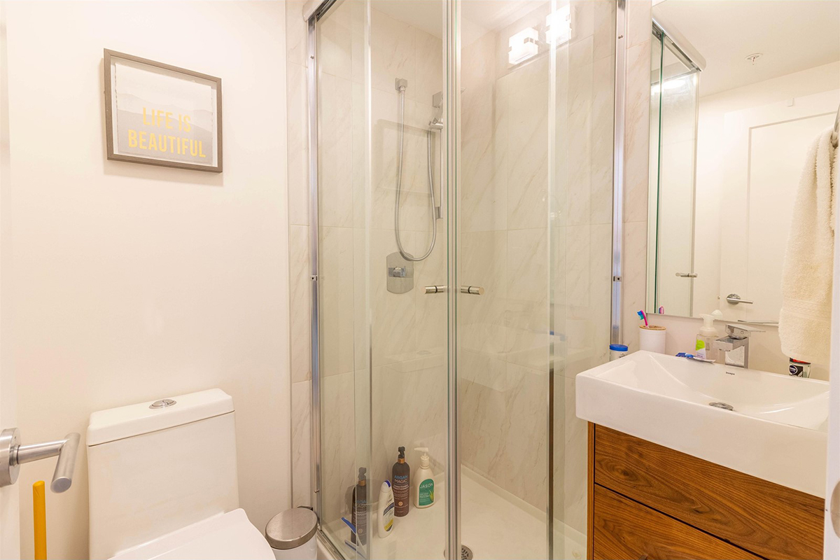 5 720 E 3rd Street, North Vancouver 38