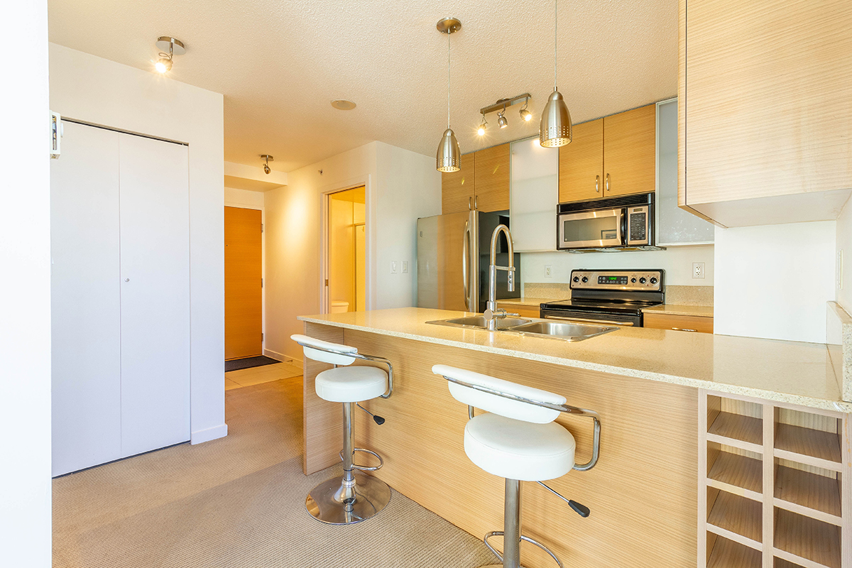 2201 928 Homer Street, Vancouver 7
