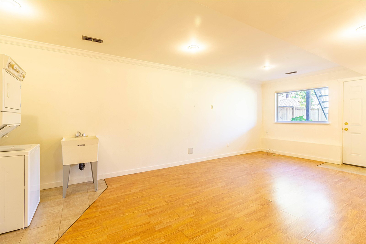 1473 1475 Blaine Avenue, Burnaby 21
