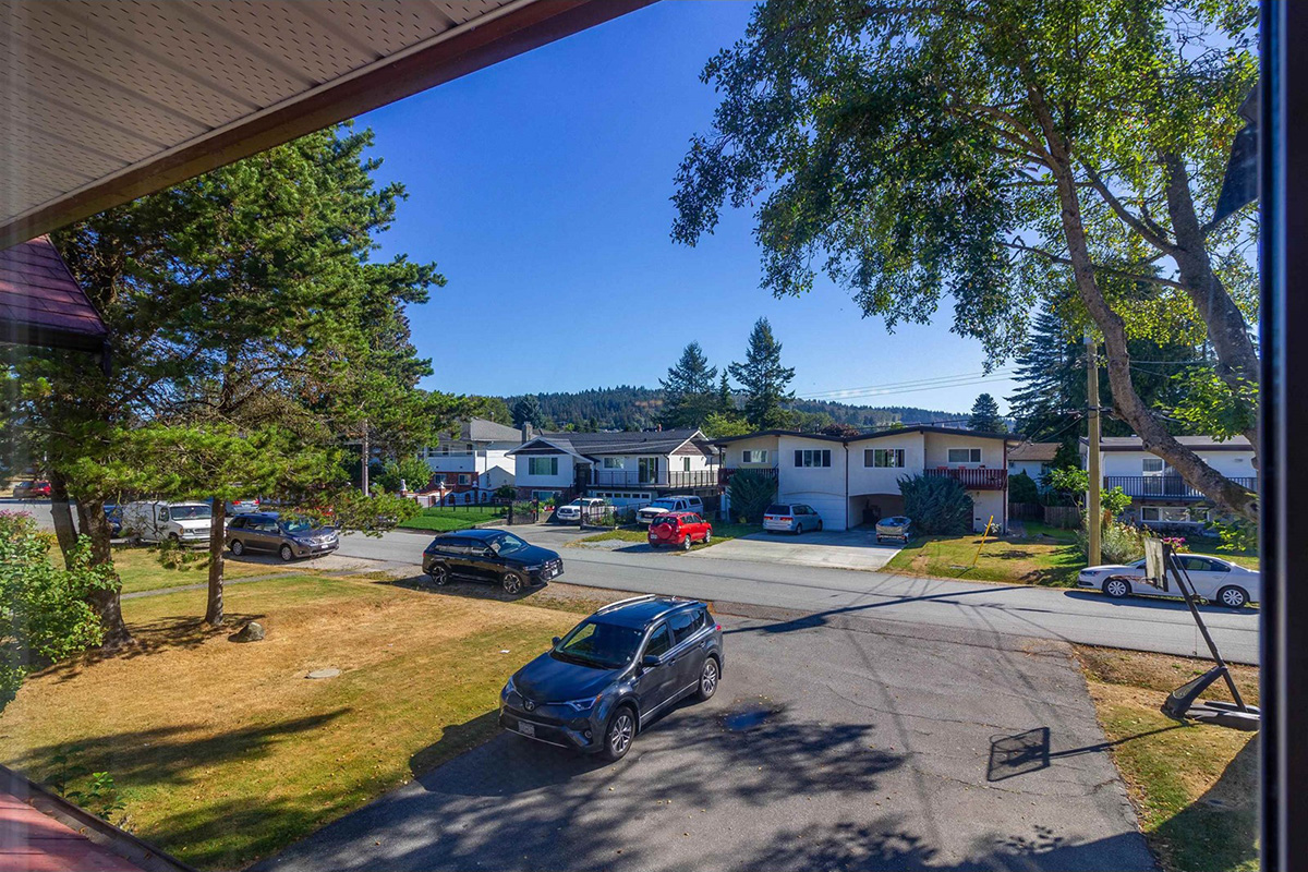 1473 1475 Blaine Avenue, Burnaby 7
