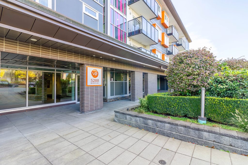 PH1 5288 Beresford Street, Burnaby