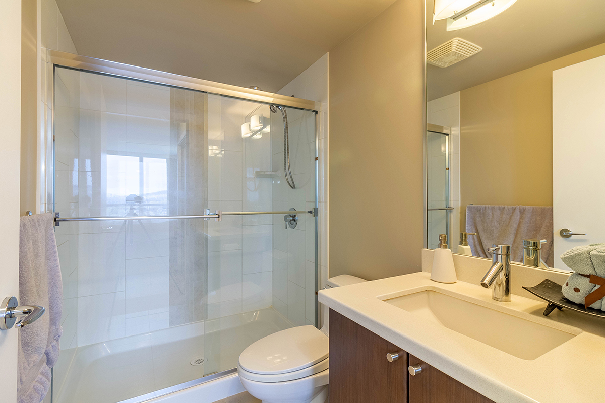 2203 4400 Buchanan Street, Burnaby 17