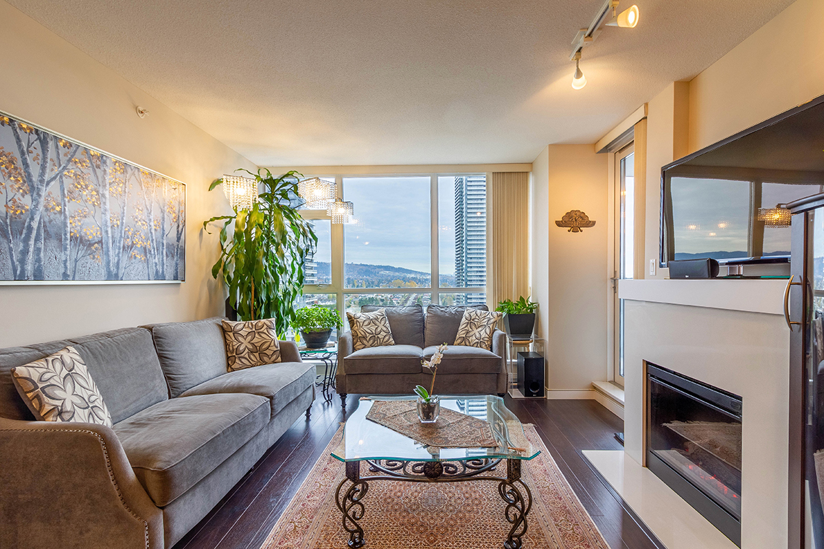 2203 4400 Buchanan Street, Burnaby 3