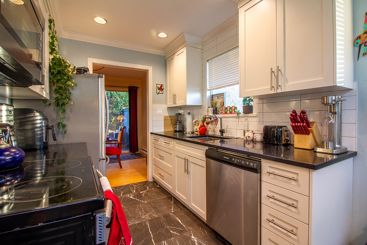 1 7130 Barnet Road, Burnaby 10