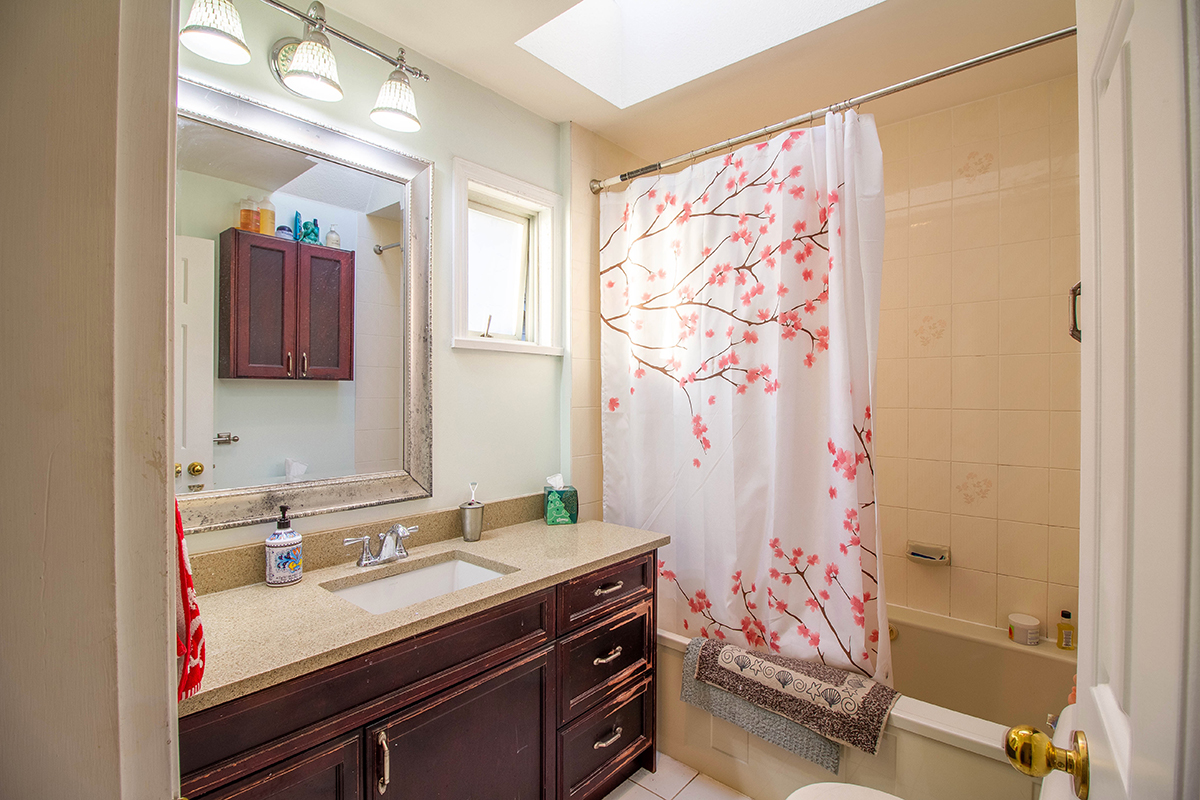 1 7130 Barnet Road, Burnaby 17