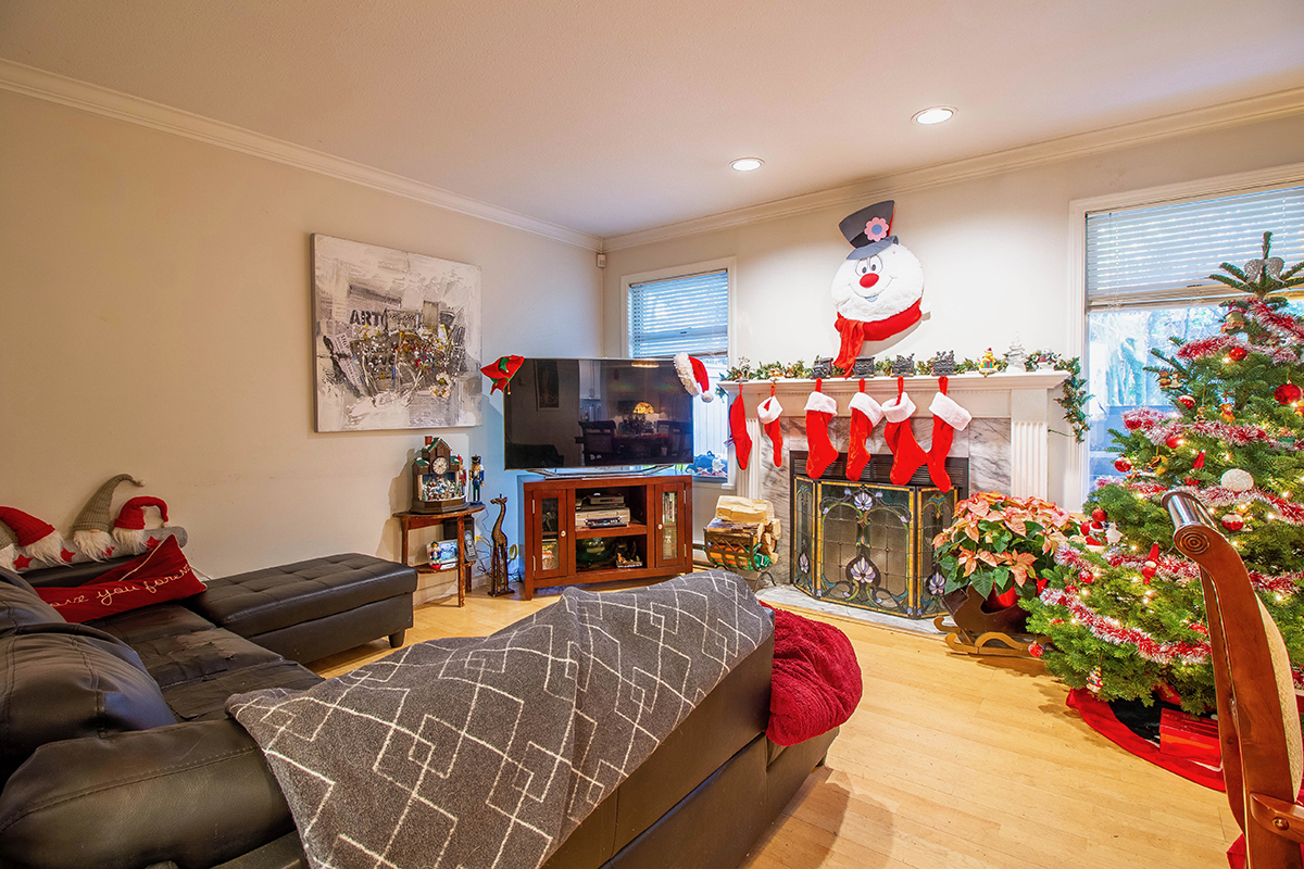 1 7130 Barnet Road, Burnaby 3