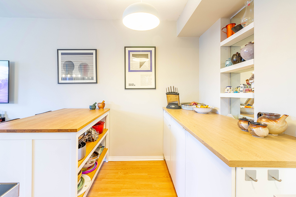 301 241 St. Andrews Avenue, North Vancouver 10