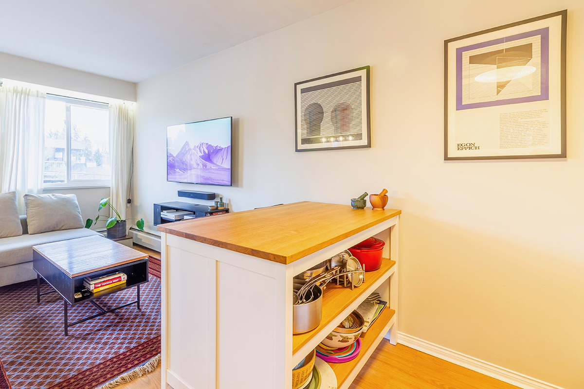301 241 St. Andrews Avenue, North Vancouver 11