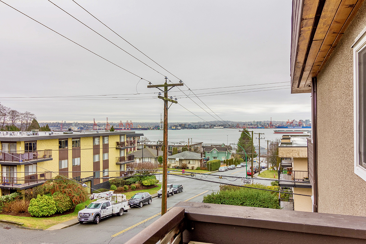 301 241 St. Andrews Avenue, North Vancouver 14