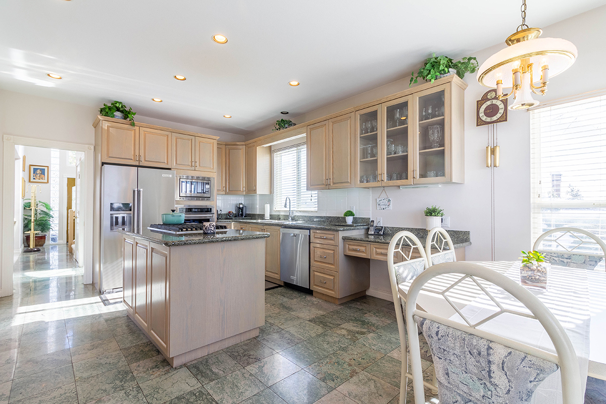 173 N Howard Avenue, Burnaby 10