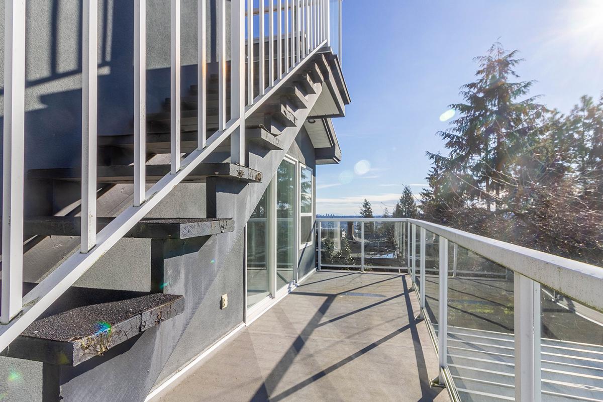 173 N Howard Avenue, Burnaby 23