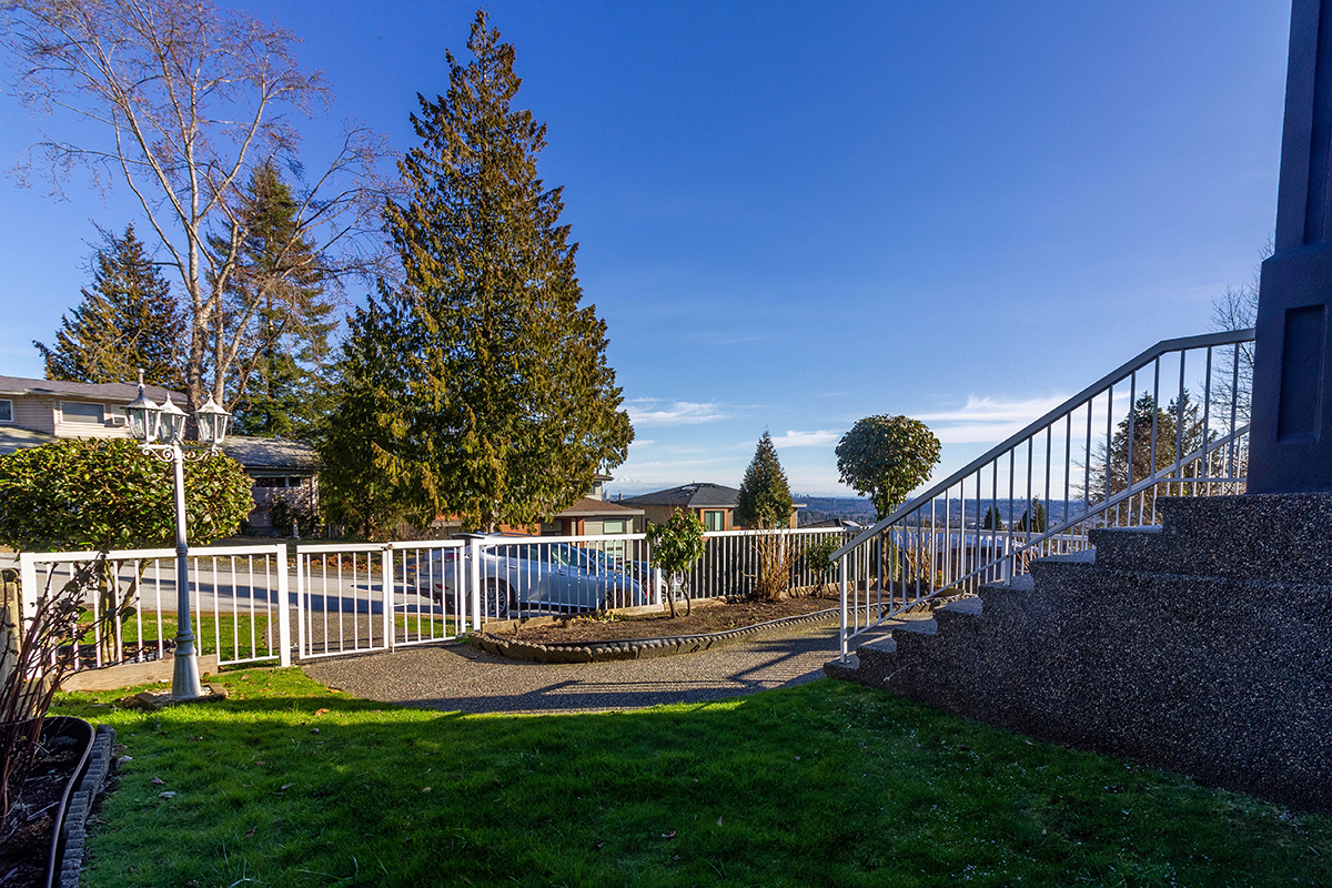 173 N Howard Avenue, Burnaby 33
