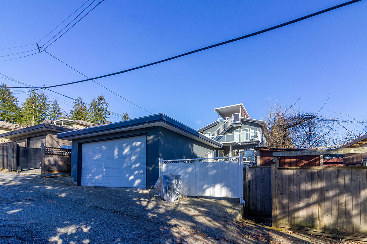 173 N Howard Avenue, Burnaby 34